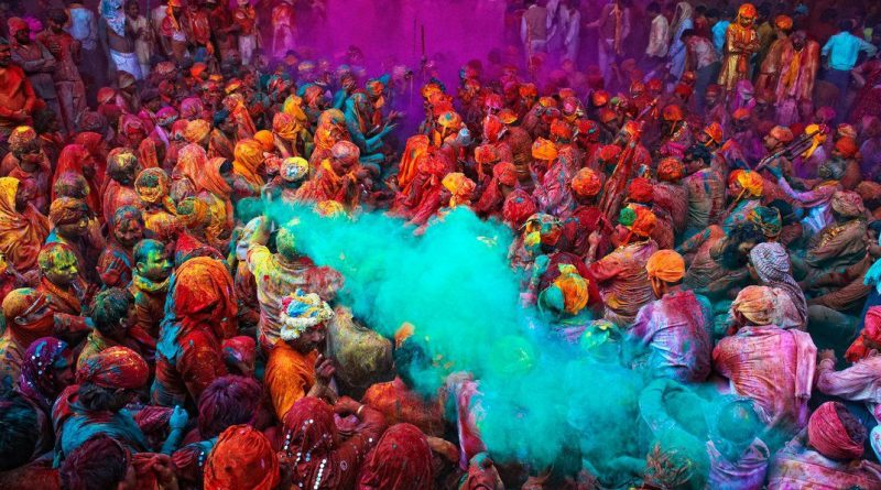 places to visit in delhi on holi