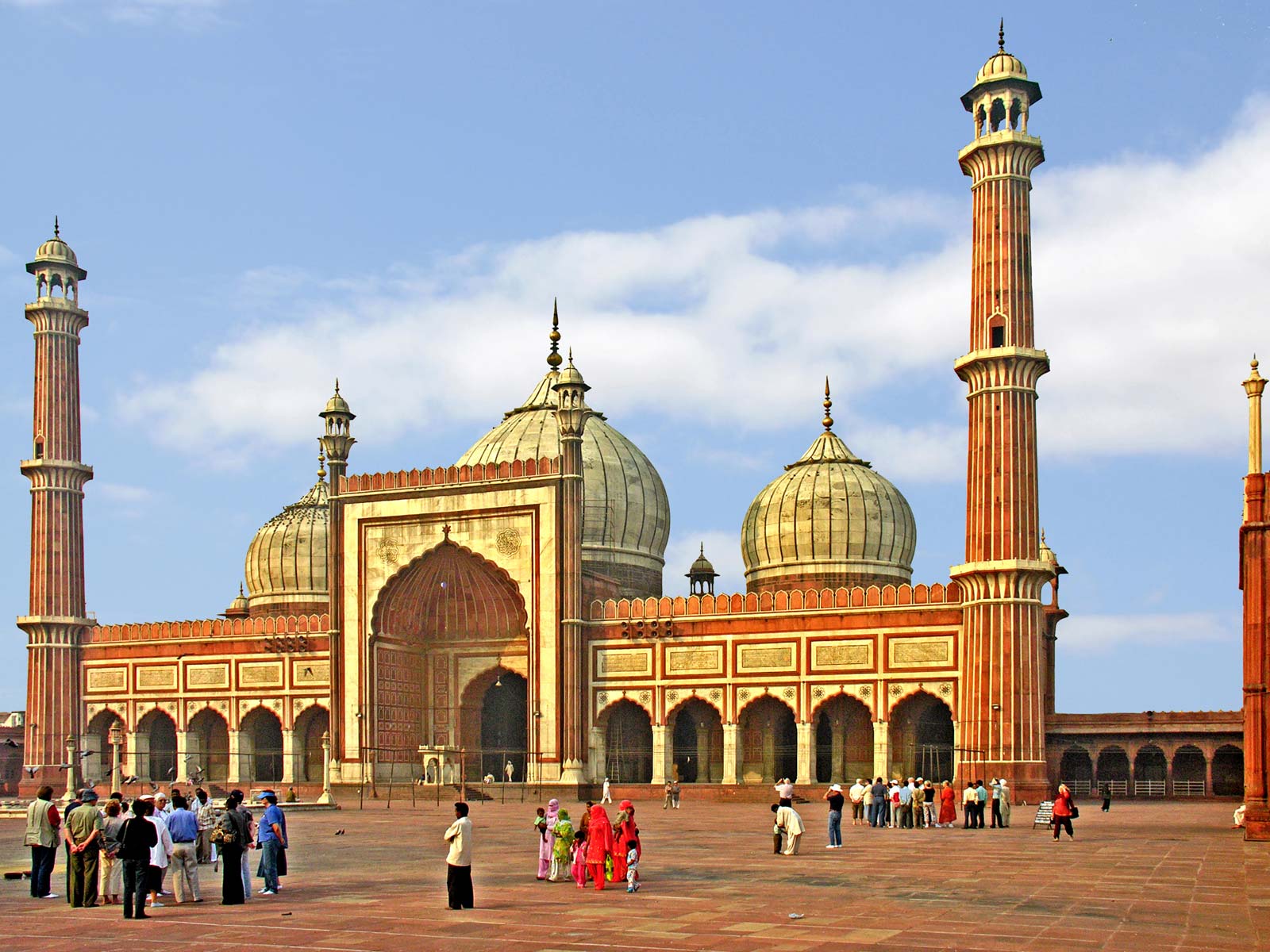 7 Popular Monuments That Are Built By Mughal s In India In 2021 